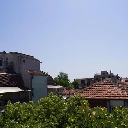 Spacious 2bdr - Free Parking - Walk Everywhere - 300 Mbps Wifi شقة فارنا