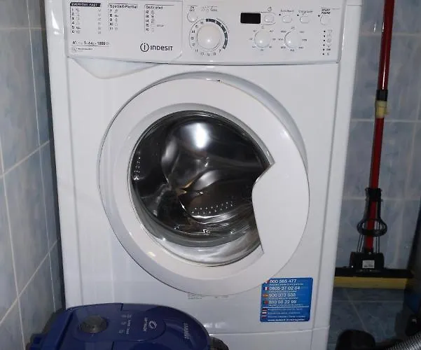 Spacious 2bdr - Free Parking - Walk Everywhere - 300 Mbps Wifi 아파트 *