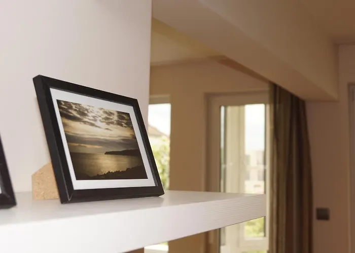 Spacious 2bdr - Free Parking - Walk Everywhere - 300 Mbps Wifi 아파트 *