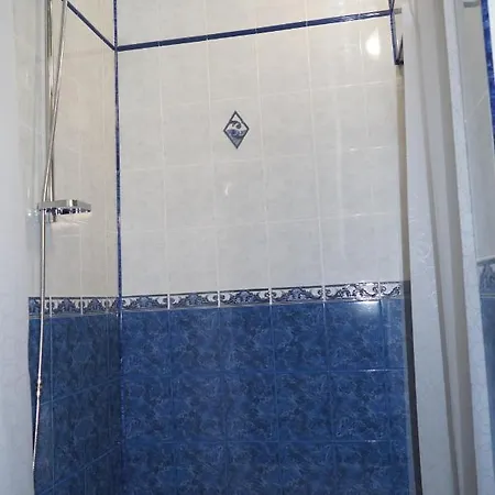 Spacious 2bdr - Free Parking - Walk Everywhere - 300 Mbps Wifi アパート ヴァルナ