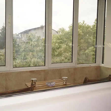 アパート Spacious 2bdr - Free Parking - Walk Everywhere - 300 Mbps Wifi ヴァルナ