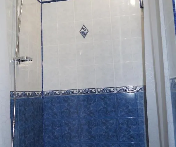 Spacious 2bdr - Free Parking - Walk Everywhere - 300 Mbps Wifi Lejlighed Varna